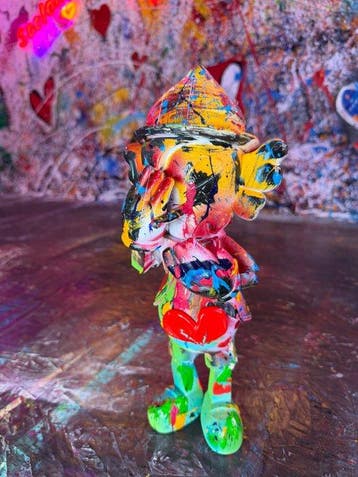 michele socionovo - Kaws pinocchio limited edition