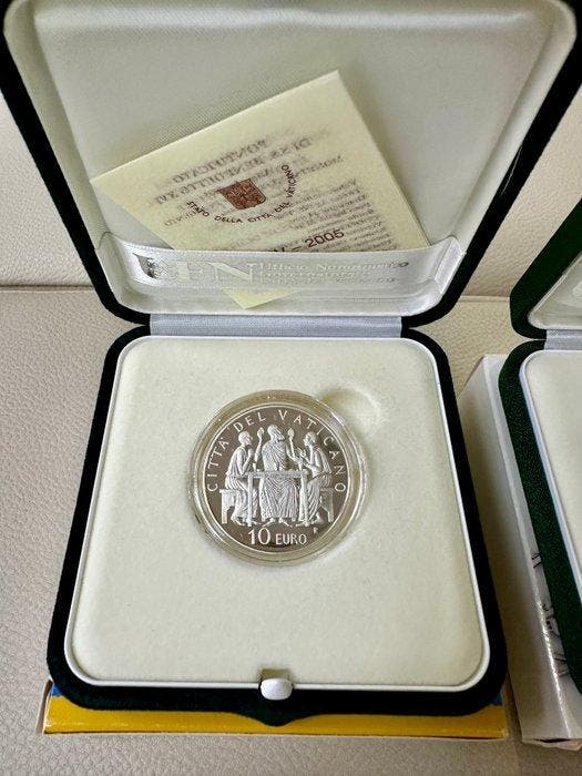 Vatican. 5 Euro / 10 Euro 2005 (3 monete) Proof (Sans prix, Timbres & Monnaies, Monnaies | Europe | Monnaies non-euro
