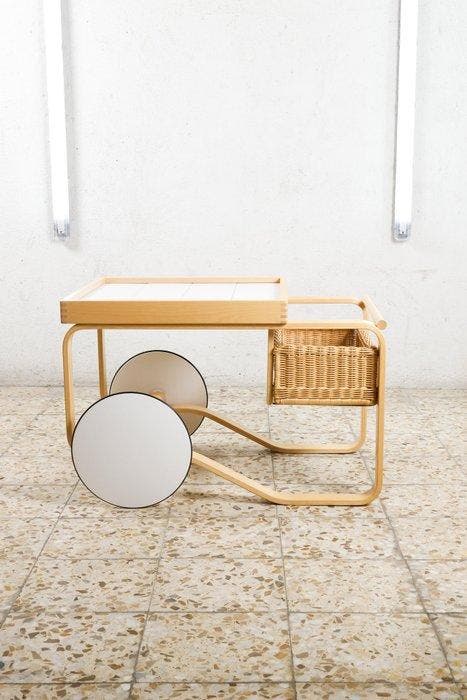 Artek - Alvar Aalto - Serveerwagen - 900 - berk, keramiek,, Antiek en Kunst, Kunst | Designobjecten