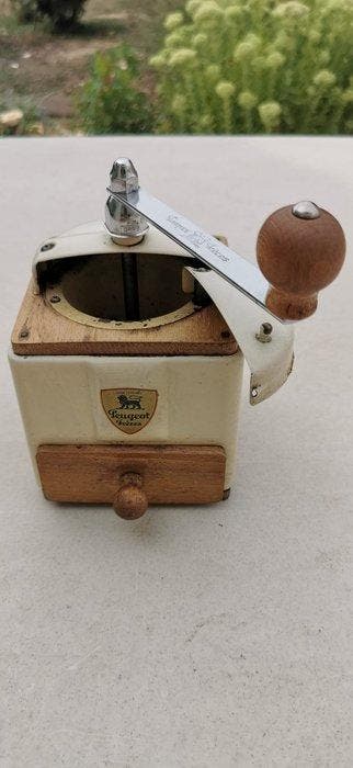 Peugeot Frères - Koffiemolen - Peugeot Frères koffiemolen –