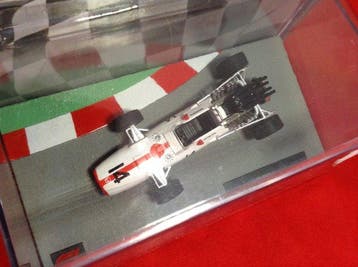 Centauria 1:43 - Model raceauto (2) - Special Centauria, Hobby en Vrije tijd, Nieuw