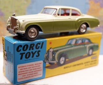 Corgi 1:50 - Modelauto - Bentley Continental Sports Saloon, Hobby en Vrije tijd, Nieuw