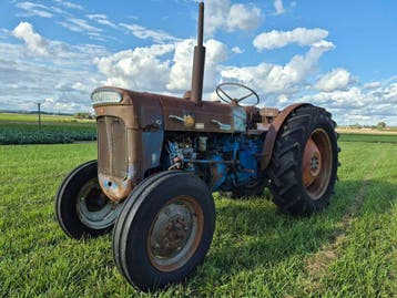 Online veiling - Fordson Super Dexta Winemaker Vintage, Ophalen