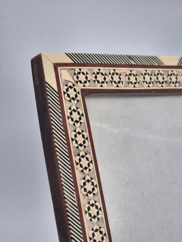 Orientalischer Bilderrahmen – Holz mit Intarsienarbeit und