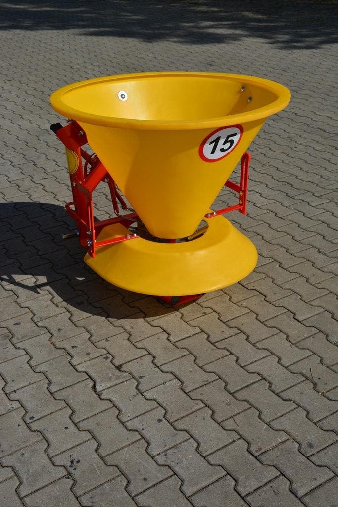 Kraffter JP500 zoutstrooier, Articles professionnels, Agriculture | Outils