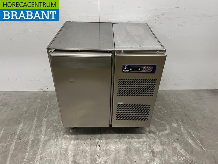 RVS Koelwerkbank 1 deur 77 cm 230V Horeca, Articles professionnels, Horeca | Équipement de cuisine, Enlèvement ou Envoi