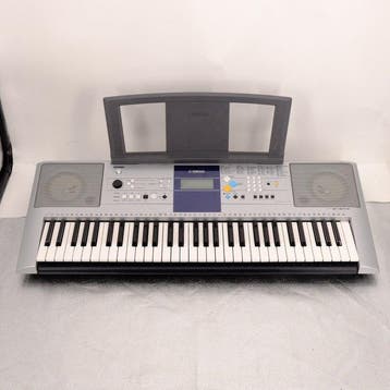Yamaha - PSR-E323 - - Clavier - 2009 (Sans prix de réserve), Musique & Instruments