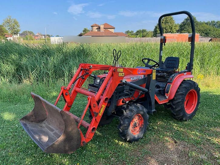Online veiling - Kubota B2400 Cochet tractor hydrostaat, Articles professionnels, Agriculture | Tracteurs, Enlèvement