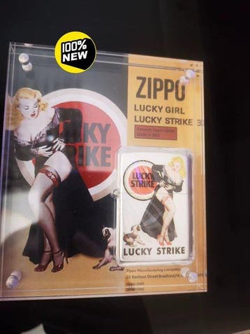 Zippo - Lucky Strike vintage poster girl - Zonder, Verzamelen, Nieuw