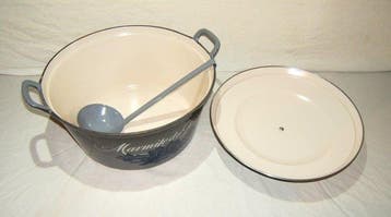 Le Creuset - Een grote NIEUWE Le Creuset Cocotte, diameter
