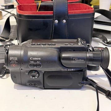Canon UC8Hi — Complete Bundle with Case & Accessories