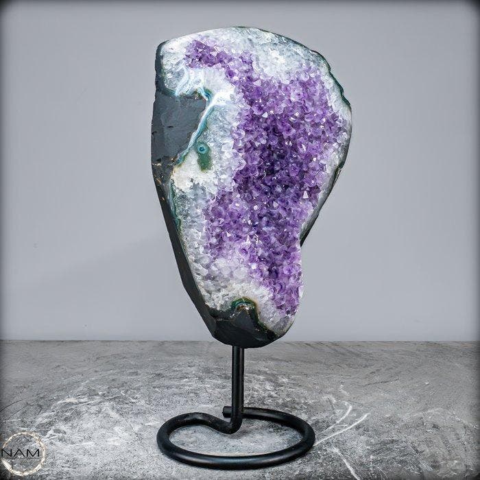 Natuurlijke Diep-Paarse Amethist Druzen op stand, Uruguay-, Verzamelen, Mineralen en Fossielen