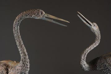 Levensgrote paar tuindecoraties in de vorm van kraanvogels., Antiek en Kunst