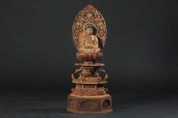 Shakyamuni Buddha Sculpture – Openwork Arabesque Halo &