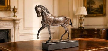 Sculpture, bronzen paardenbeeld in galop in brons, Antiquités & Art