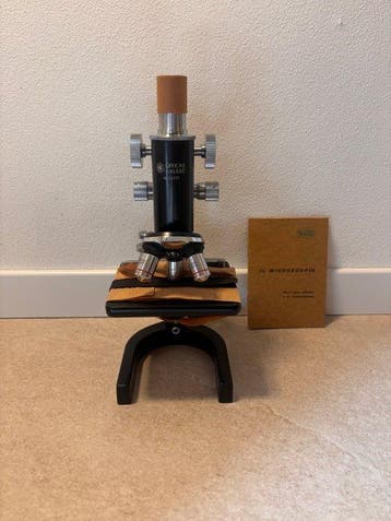 Monocular compound microscope - 1950-1960 - Italie -
