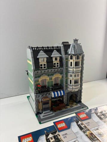 Lego Set - 10185 - Creator Expert - RARE-GREEN GROCER -, Nieuw