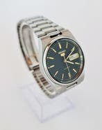 Seiko - Vintage Seiko 5 Automatic (7009-3130) – Black & Gold