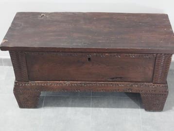 Ornement décoratif - Caisse en bois XIXe siècle - H : 49 cm, Antiquités & Art