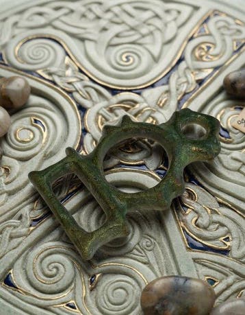 Keltisch Brons Prachtige amulet-hanger. In uitstekende
