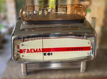 FAEMA - Koffiezetapparaat - E61 - Staal, Chroom, Metaal