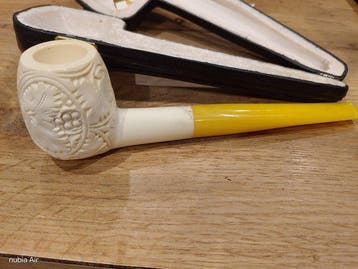 Pipe - Écume de mer, Collections