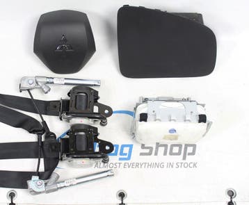 AIRBAG KIT – PANNEAU MITSUBISHI SPACE STAR (2012-….), Utilisé, Mitsubishi