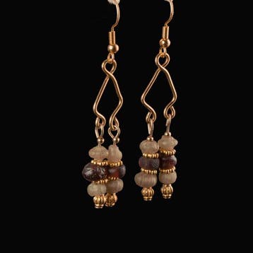 Oud-Romeins Earrings, met Romeinse paarse glasparels