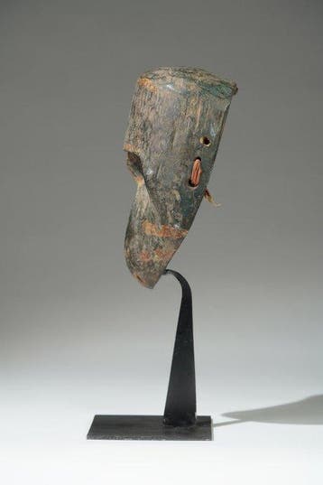 Een houten masker - Guro - Ivoorkust (Zonder minimumprijs)