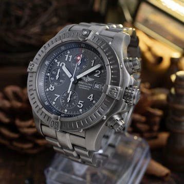 Breitling - Chrono Avenger - Sans prix de réserve - E13360 -