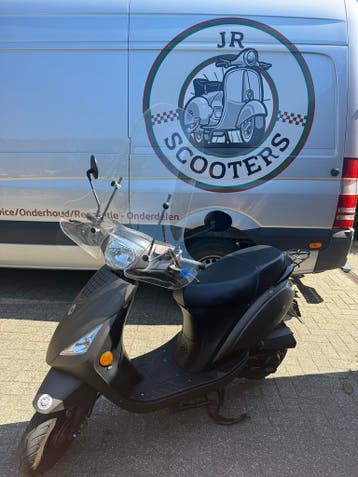 Scooter A-klasse (Geen Rijbewijs Nodig!), Vélos & Vélomoteurs