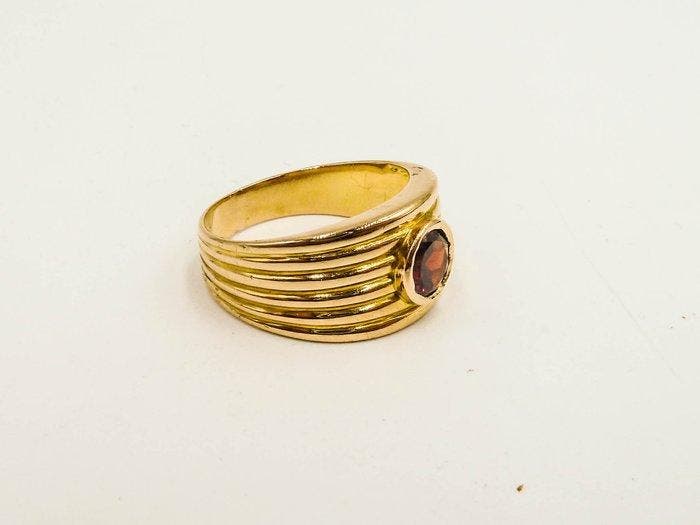 Ring - 18 karaat Geel goud Granaat, Handtassen en Accessoires, Ringen