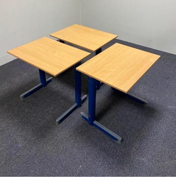 complete set 3 schooltafels,  Presikhaaf (stip rood), Beuken, Huis en Inrichting, Gebruikt