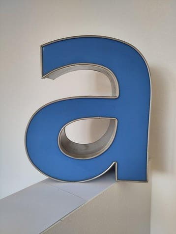 Industriële apparatuur - Lettertypografie a - Duitsland