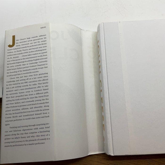 Signed; John Cleese - So, Anyway (signed edition by Cleese), Antiek en Kunst, Antiek | Boeken en Manuscripten