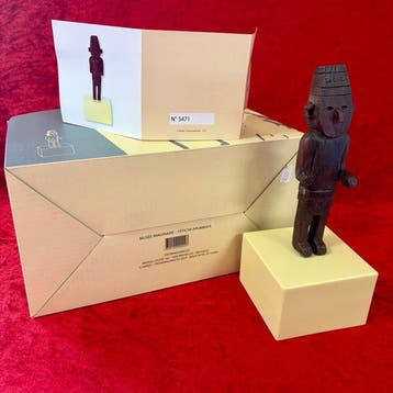 Tintin - Le Fétiche Arumbaya - 1 Figurine Moulinsart 46406 -, Livres