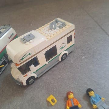 Lego Set - 60057 ,3180 - Ville - Octan tankwagen en camper, Nieuw
