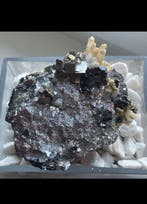 arsénopyrite avec quartz et dolomite Cristal sur matrice -