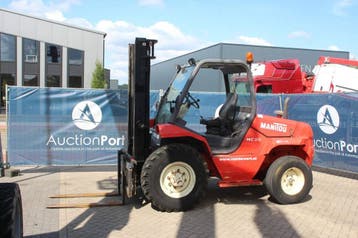 Veiling: Ruw-terreinheftruck Manitou MC30-2 Diesel 3000kg 20, Ophalen