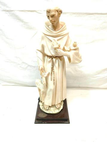 sculptuur, Statua di San Francesco dAssisi dello scultore