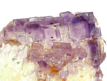 Grot in rotsfluoriet Kristallen op matrix - Hoogte: 65 mm -