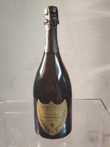 1982 Dom Pérignon - Champagne Brut - 1 Bouteille (0,75 l), Collections, Vins