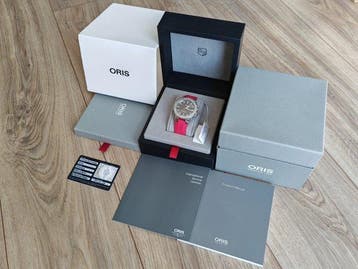 Oris - Aquis Date Relief 43.5mm – Automatic – Full Set –, Nieuw