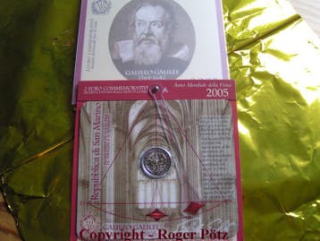 San Marino 2 Euro 2005 Galilei Galileo im Originalfolder, Postzegels en Munten, Munten | Europa | Euromunten, Verzenden, België