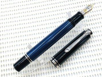 Pelikan - 18C 750 Souverän M805 Gold Blue Black Stripe &