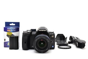 Olympus E-520 + Zuiko 3.5-5.6/14-42mm Digitale reflex camera, Nieuw