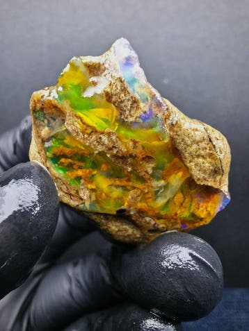 85cts Crystal Opal Specimen Ruw- 17 g