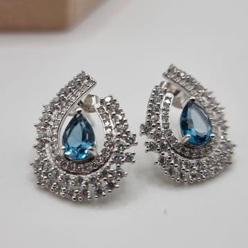 Zonder minimumprijs - Oorbellen Zilver - 1.80ct. tw. Topaas