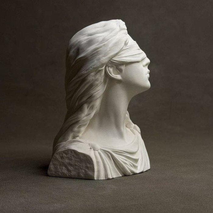 sculptuur, Plaster Bust of the Goddess of Justice – A, Antiquités & Art, Curiosités & Brocante