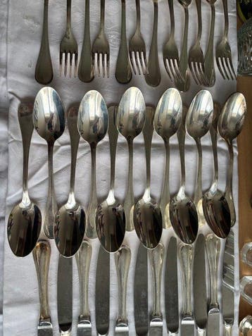 Ménagère pour 12 personnes (98) - Plaqué(e) argent